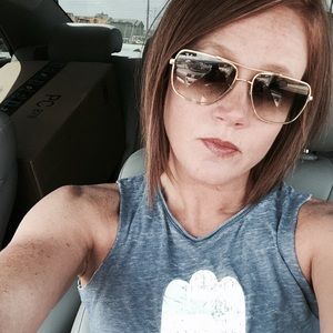 Meet your Posher, Kelli